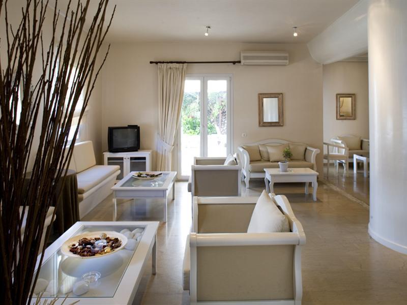 Vanilla Hotel Ornos  Bagian luar foto