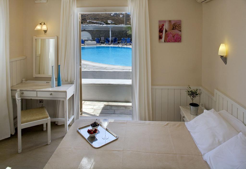 Vanilla Hotel Ornos  Bagian luar foto